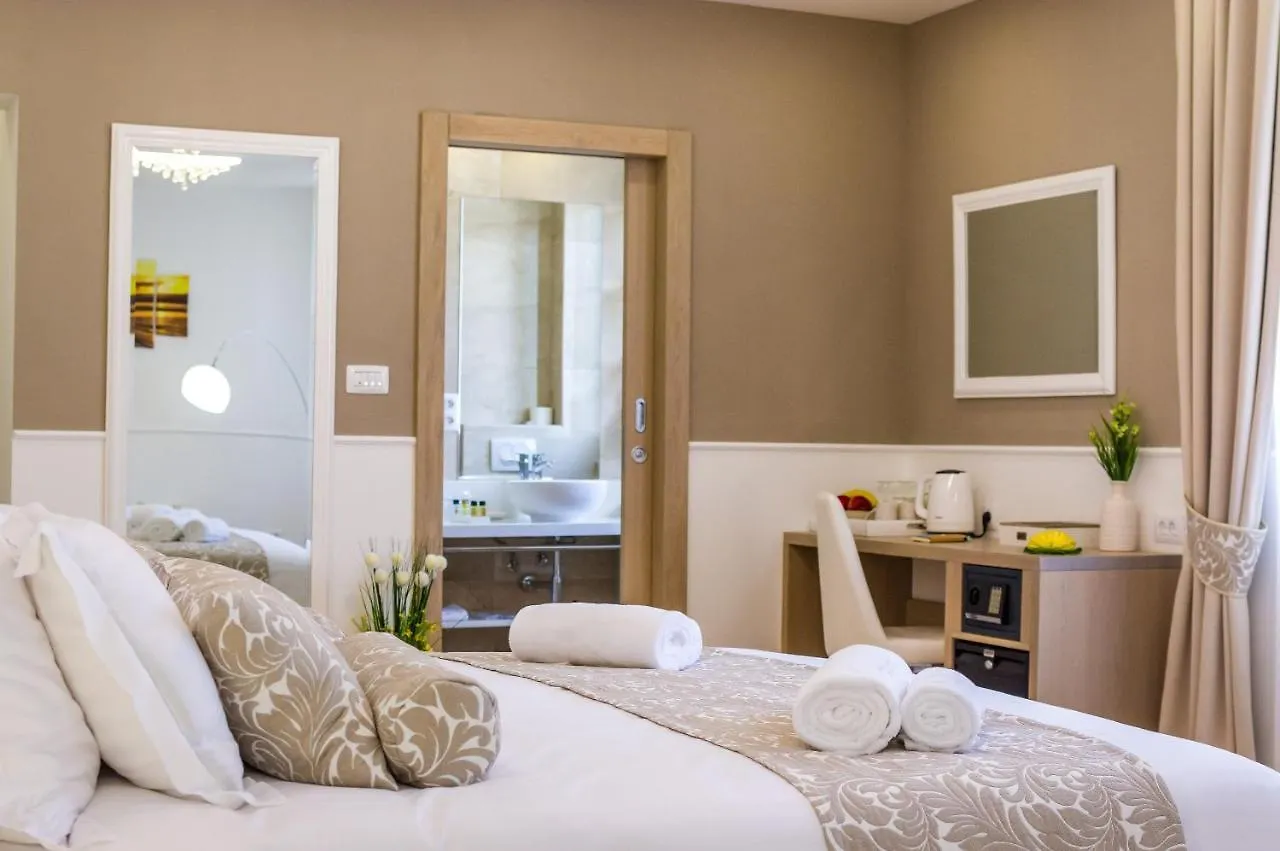Peninsula Luxury Suite Zadar
